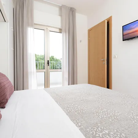 Aparthotel Quadrifoglio 4*