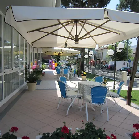 Aparthotel Quadrifoglio Cervia