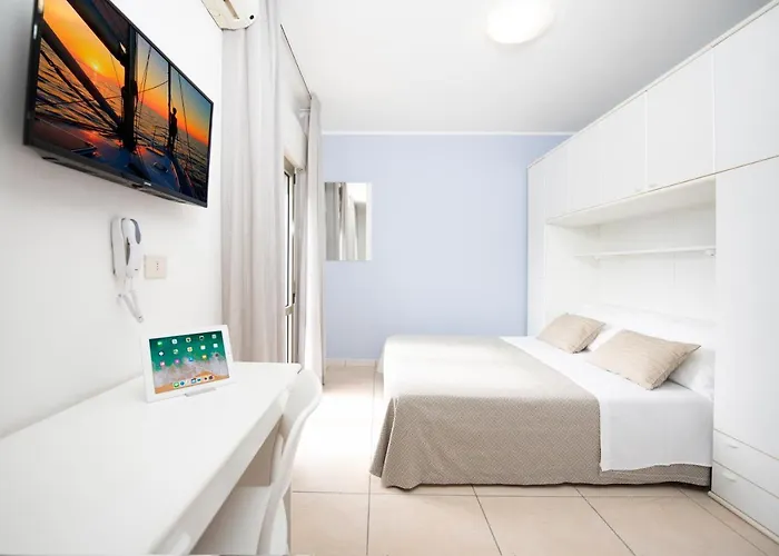 Aparthotel Quadrifoglio 4*