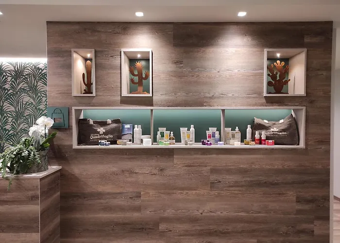 Quadrifoglio Aparthotel 4*