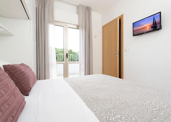 Aparthotel Quadrifoglio 4*